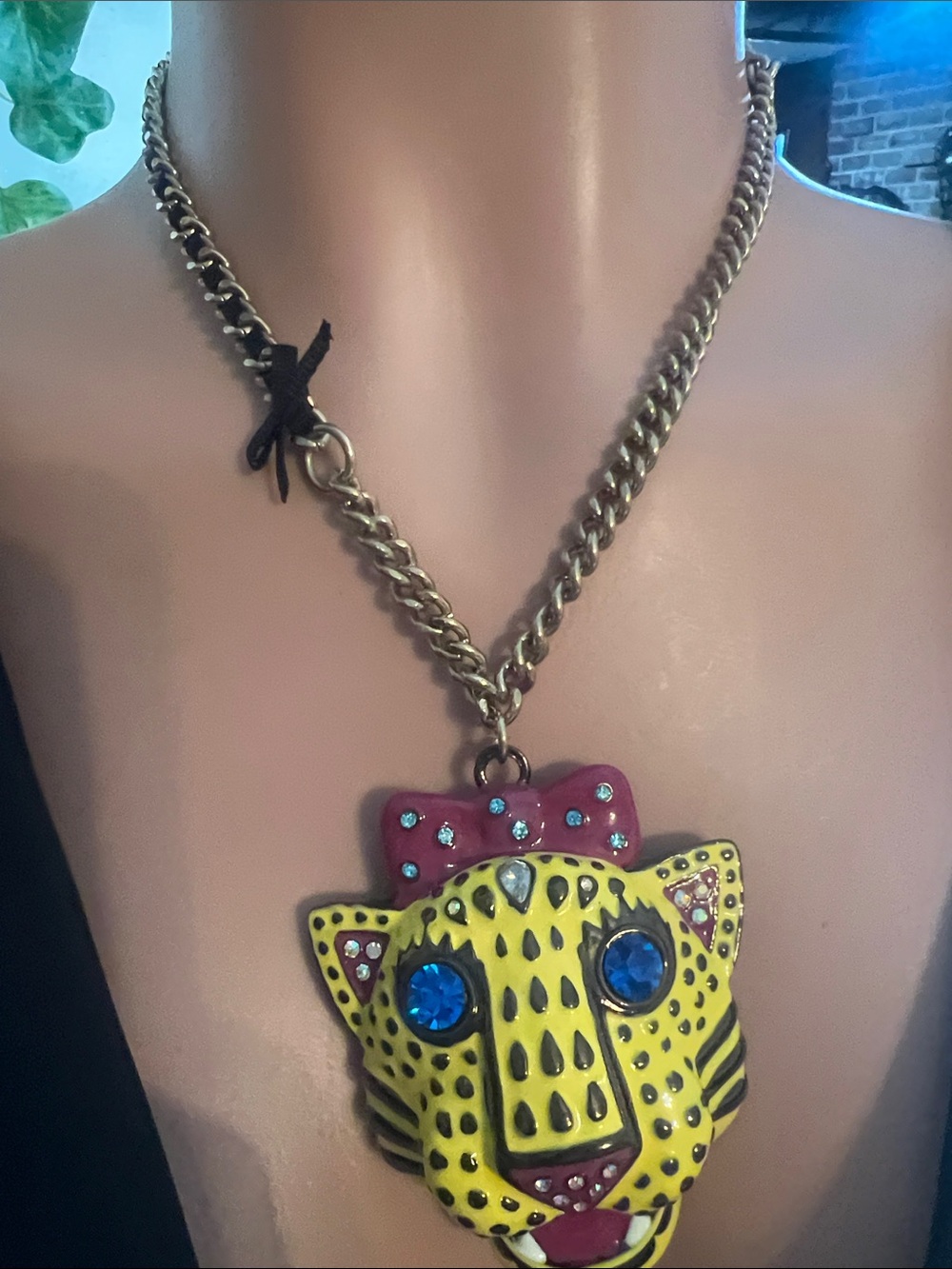 Betsey Johnson Yellow Leopard Pendant Necklace with Blue Eyes & Pink Bow